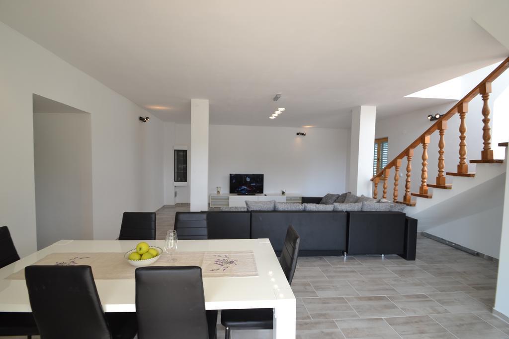 Villa Pistan Murvica  Ngoại thất bức ảnh